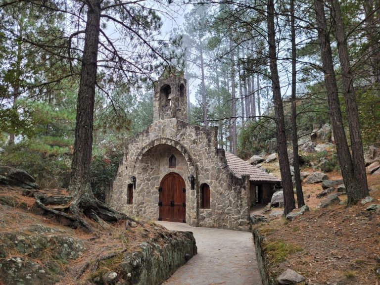 Capilla Las Cañitas