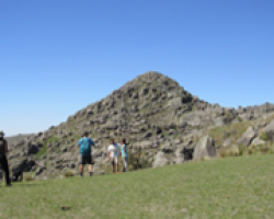 Cerro Puntudo y Moisés López de pantalla 2021-07-22 a las 3.20.15 p. m.